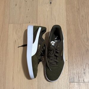 Women’s puma shoes